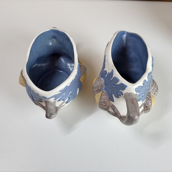 Sugar and Creamer Set, Ceramic Acorn and Blue Leaf Design, marked ELM - Picture 6 of 11